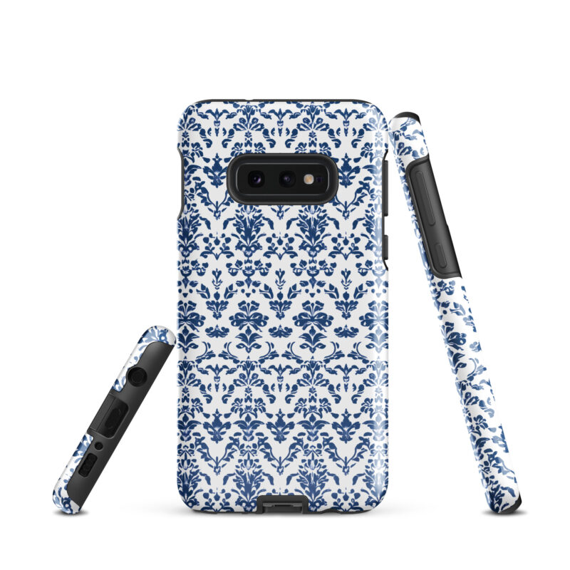 samsung-galaxy-s10e. Cute phone cases for Samsung phones with blue floral design.
