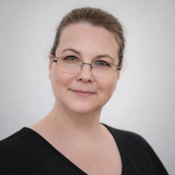 Beth Varian, founder of Easy Elegance Living